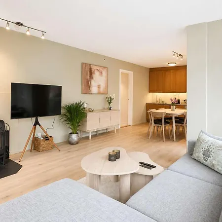 Apartman Sv23c - 2br Modern With Garage & Ev Charger