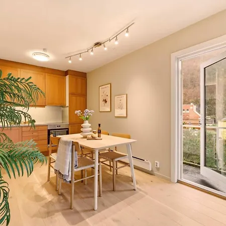 Apartman Sv23c - 2br Modern With Garage & Ev Charger *