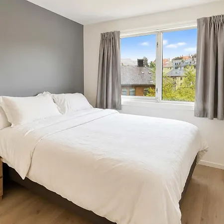 Sv23c - 2br Modern With Garage & Ev Charger Apartman Bergen